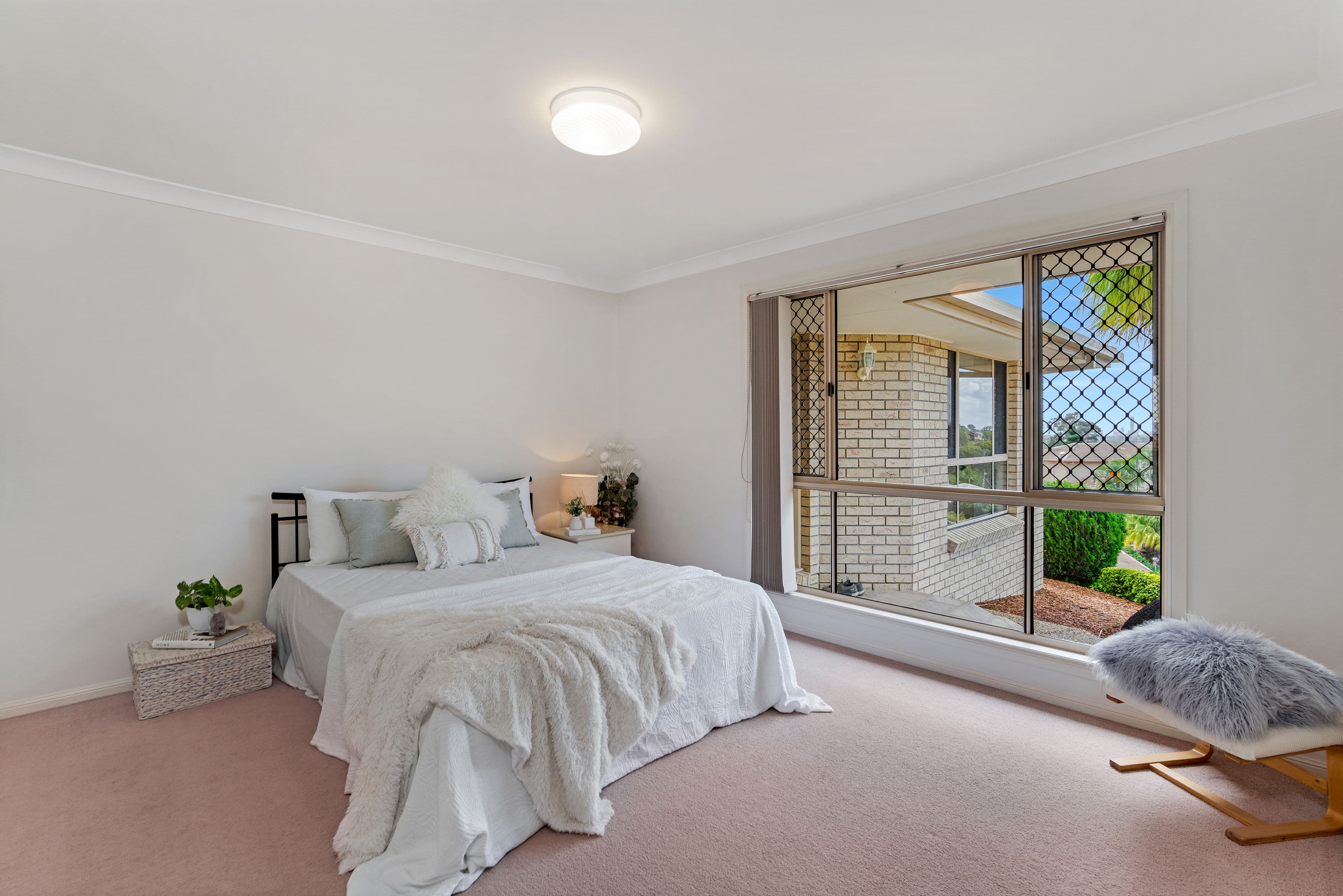4 Hampstead Court, Highland Park QLD 4211, Highland Park - Thumbnail 4