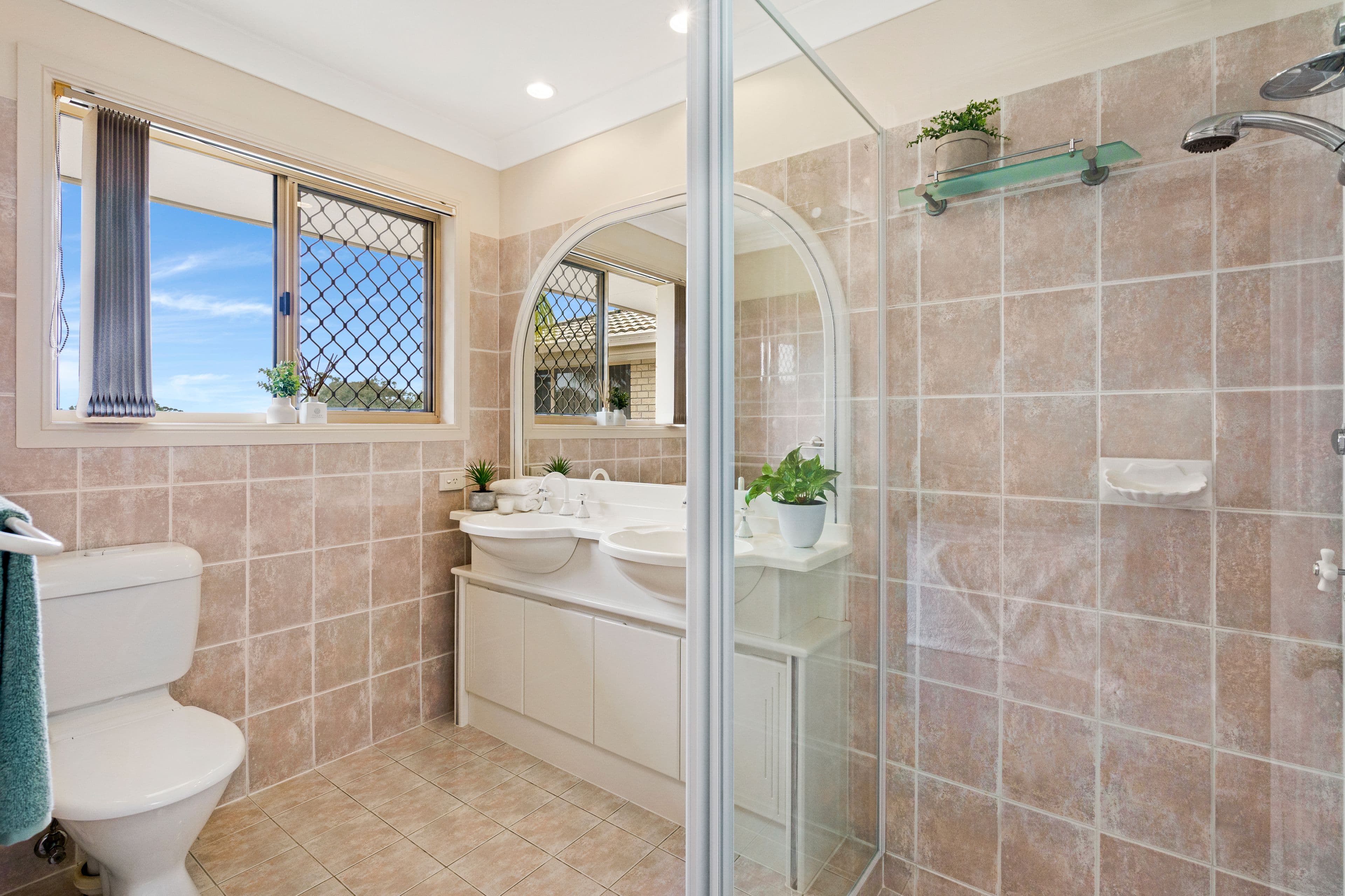 4 Hampstead Court, Highland Park QLD 4211, Highland Park - Thumbnail 5