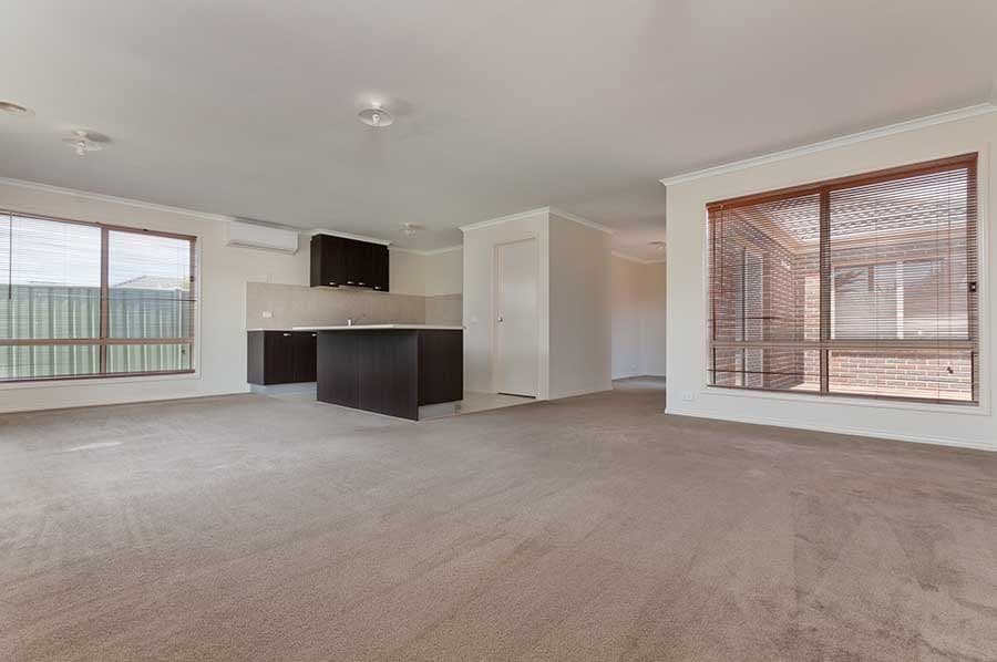 28 Hurlingham Way, Craigieburn VIC 3064, Craigieburn - Thumbnail 3