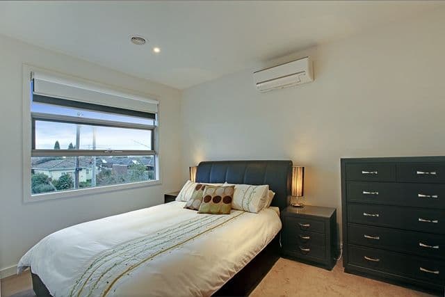 10 Epstein Street, RESERVOIR VIC 3073, Reservoir - Thumbnail 8