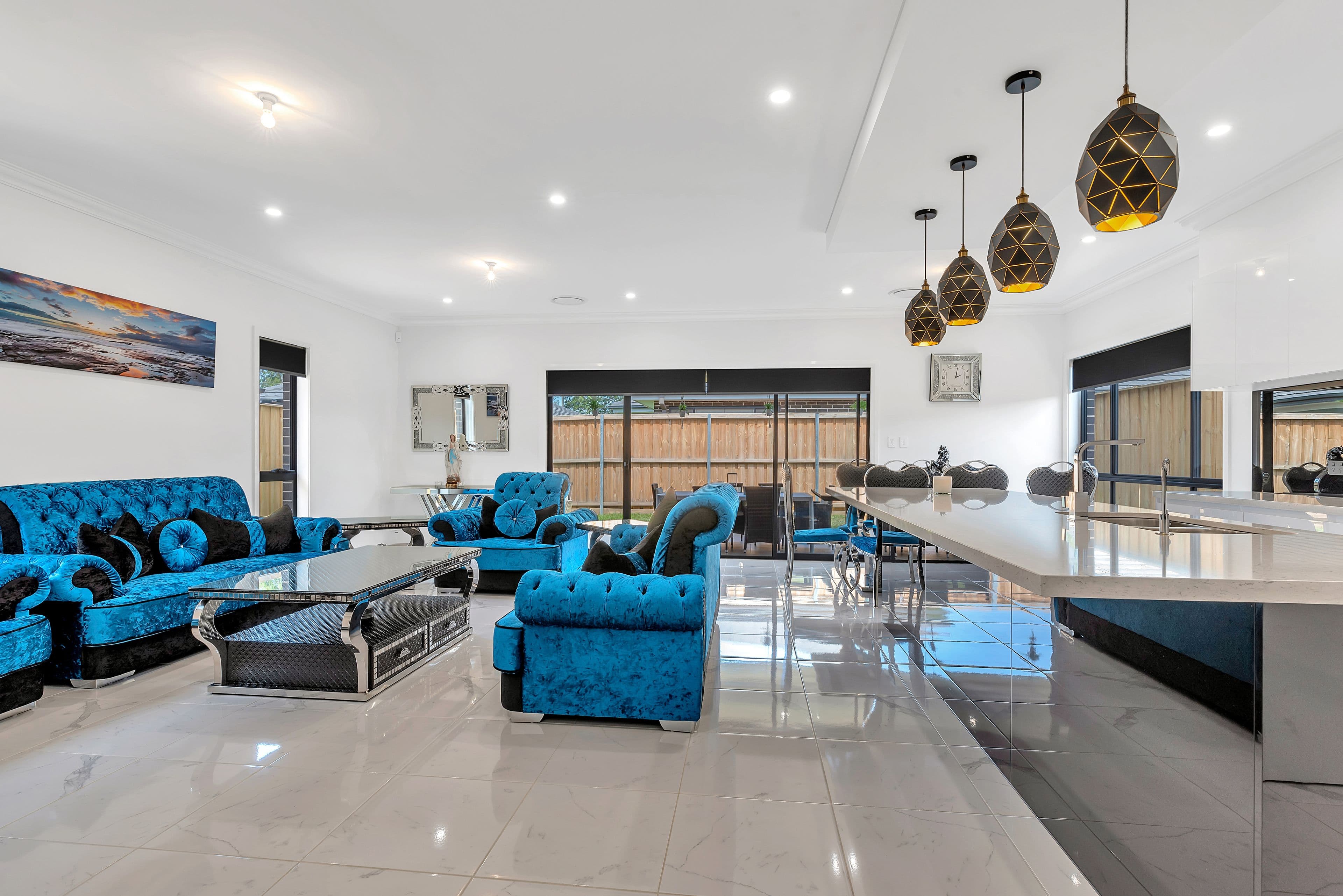 10 Landholder Road, Carnes Hill - Thumbnail 4