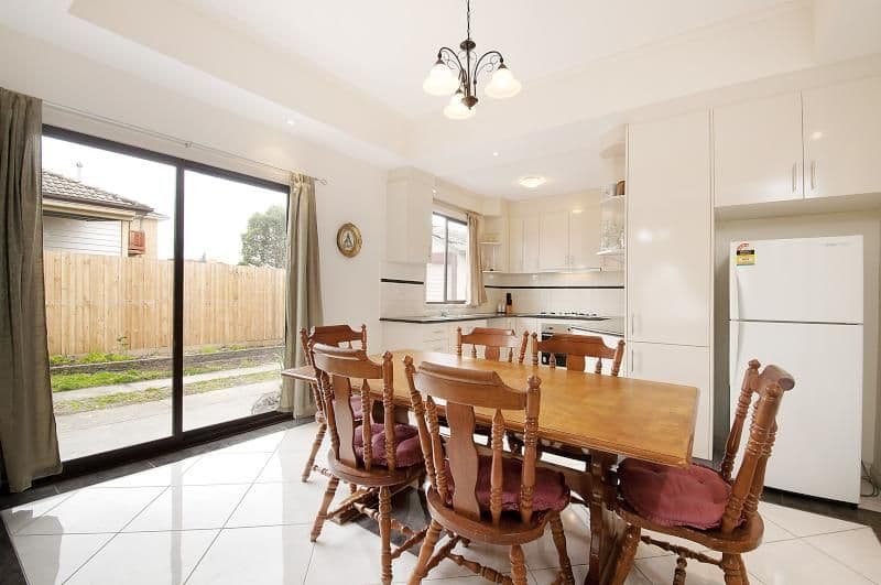21 Bloomfield Road, NOBLE PARK VIC 3174, Noble Park - Thumbnail 4