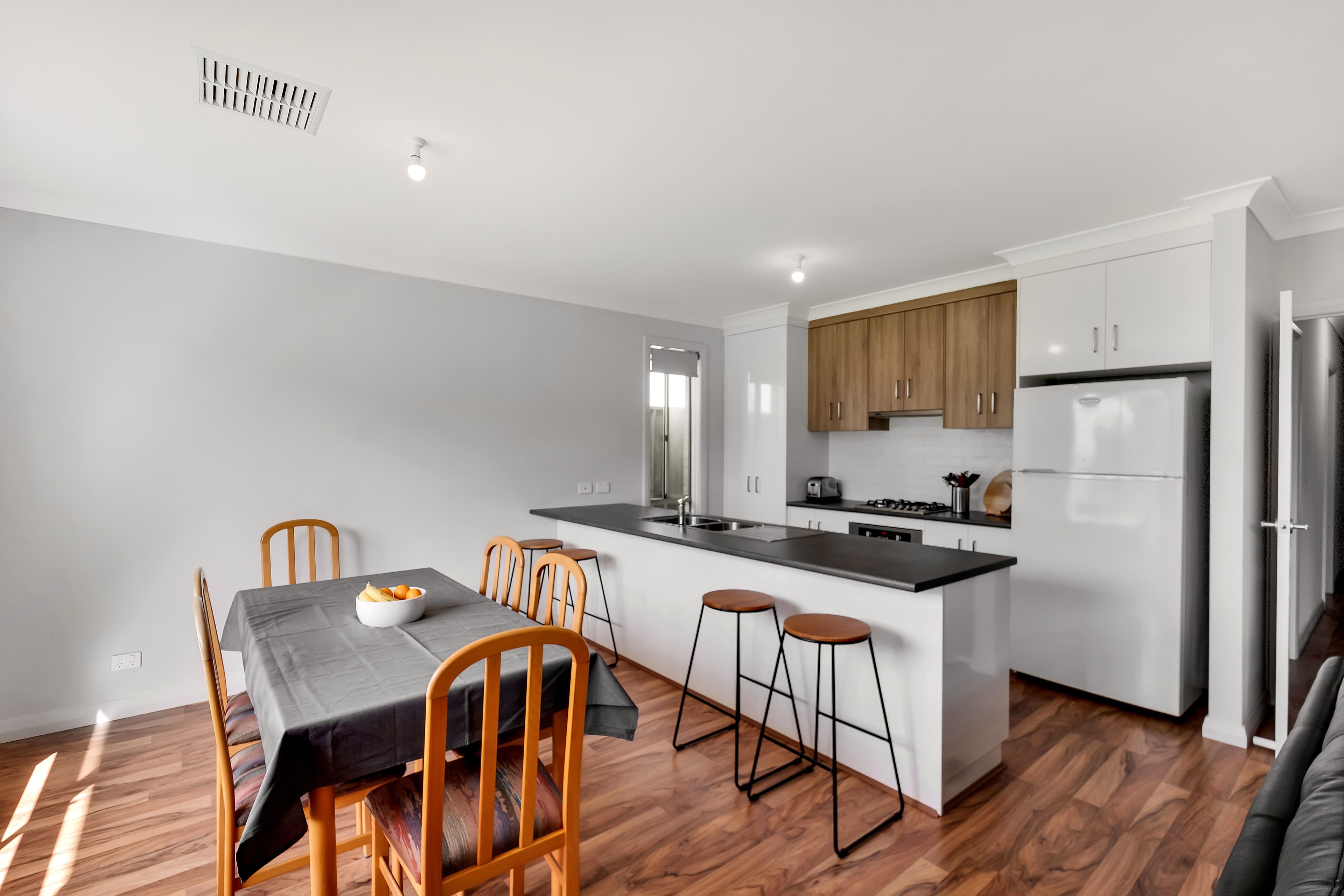 4 Gage Street, Hallett Cove SA 5158, Hallett Cove - Thumbnail 4
