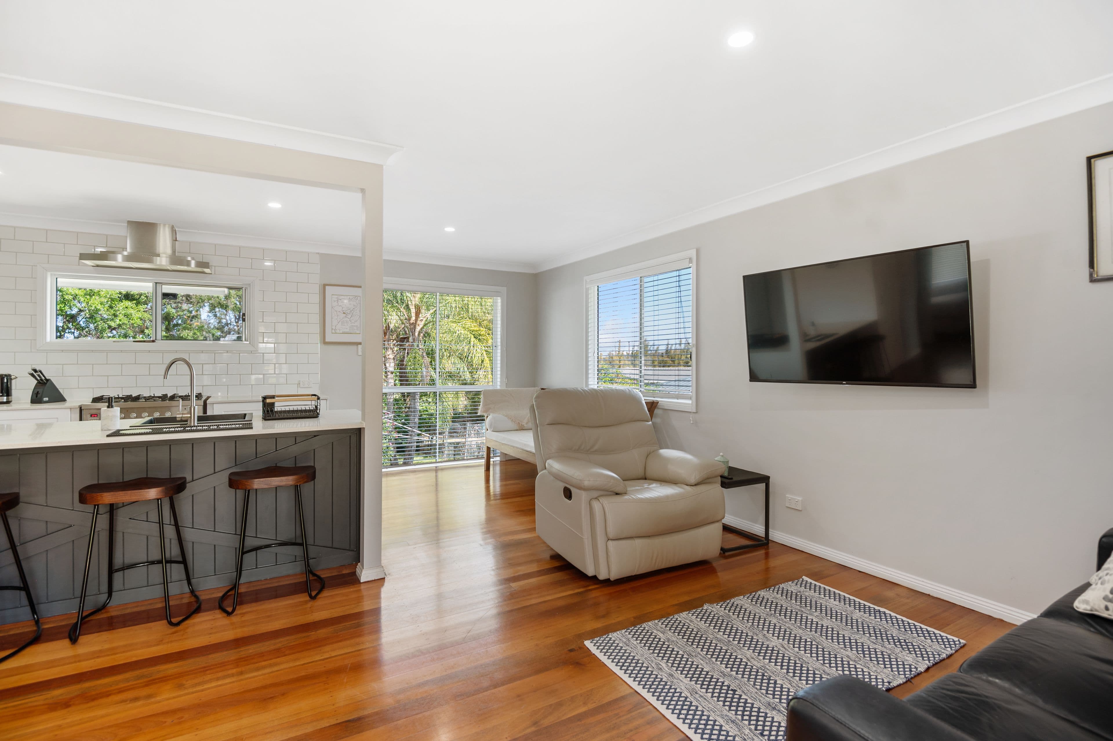6 Pine Street, Killarney QLD 4373, Killarney - Thumbnail 2