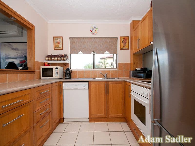 5 'Karinga' 10 Fraser Avenue, MIAMI QLD 4220, Miami - Thumbnail 4
