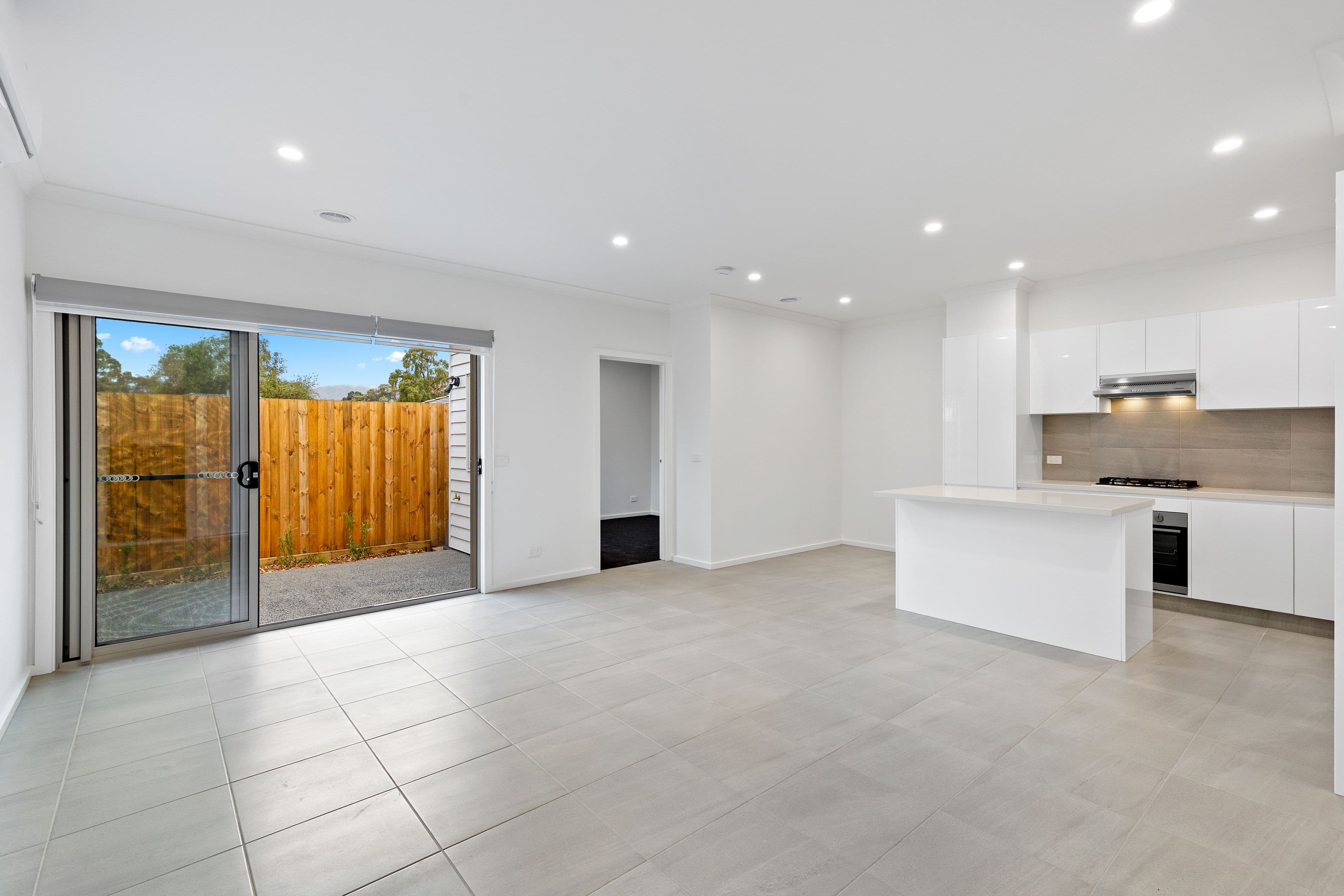 2 Kevin Court, Kilsyth VIC 3137, Kilsyth - Thumbnail 2