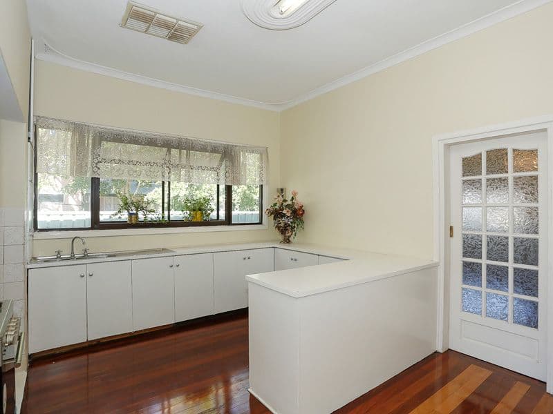 42 Kidman Avenue, South Guildford WA 6055, South Guildford - Thumbnail 5