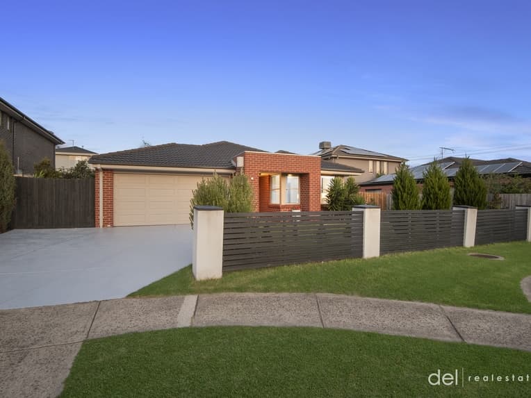 12 Massie Drive, Hampton Park, Hampton Park - Thumbnail 2