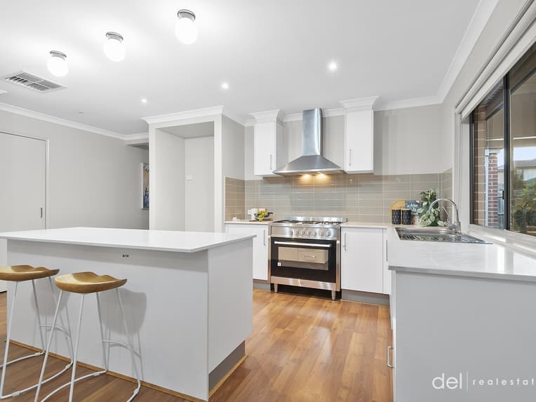 12 Massie Drive, Hampton Park, Hampton Park - Thumbnail 7