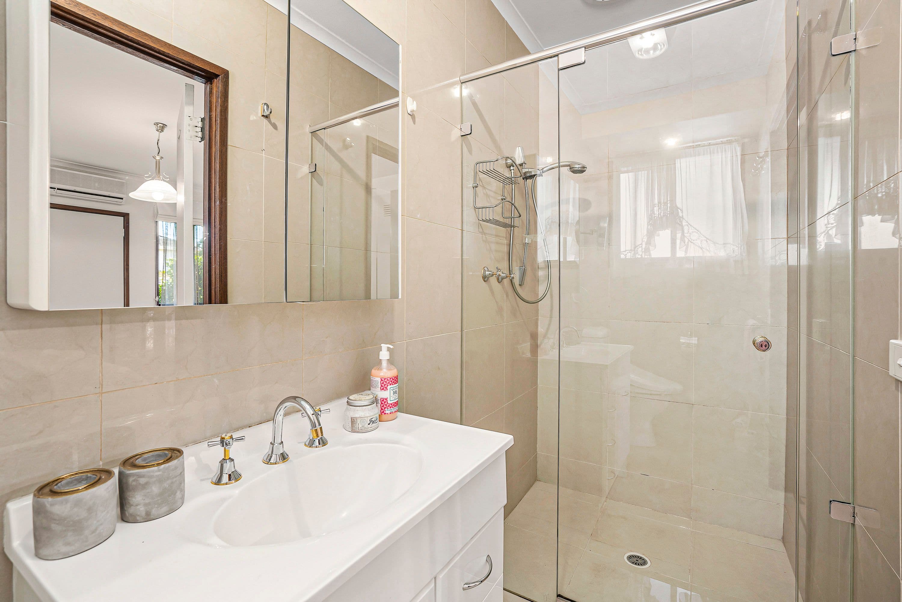 18 Gwynne Street, Mount Waverley VIC 3149, Mount Waverley - Thumbnail 7