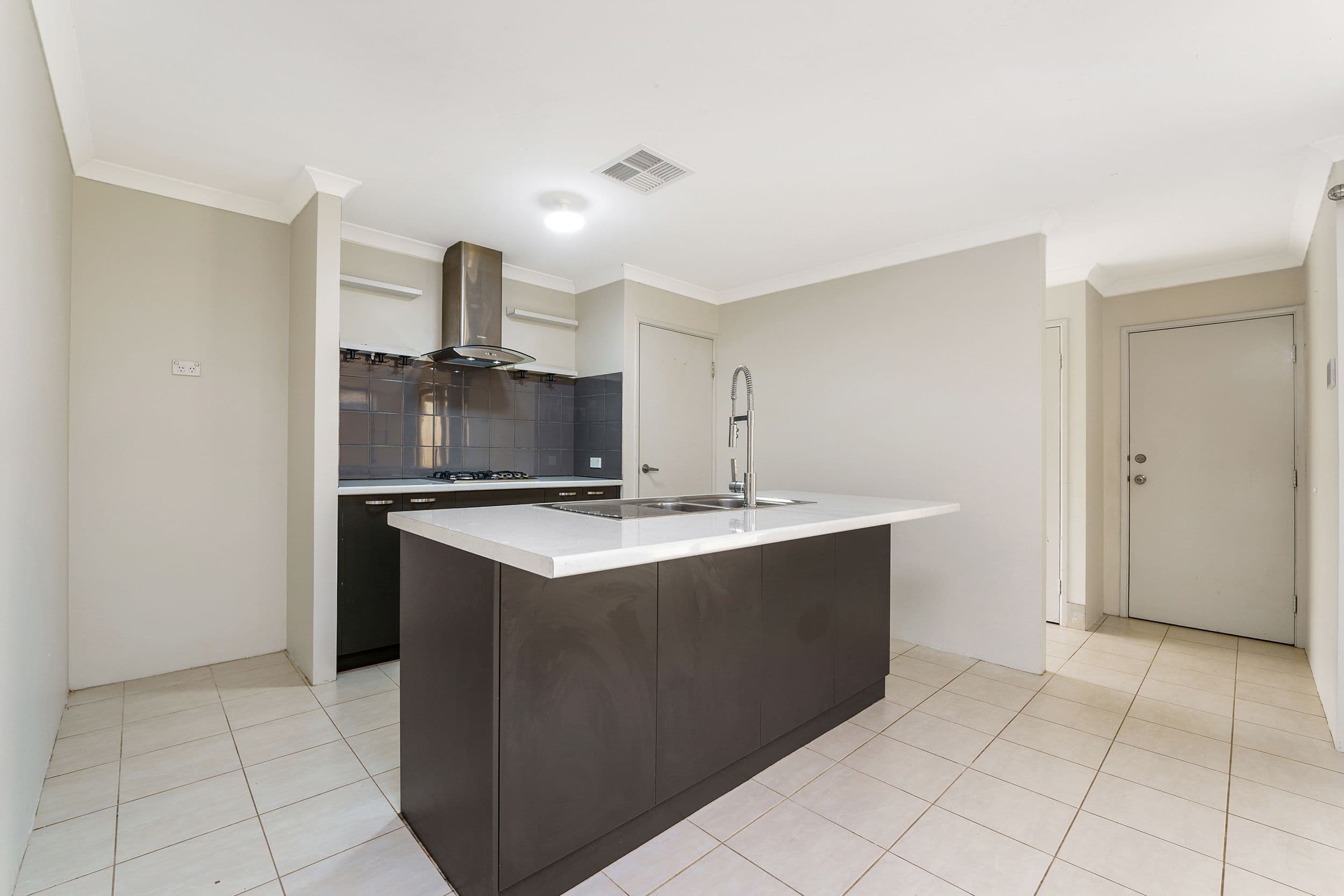 4 Kingsdale Lane, Baldivis WA 6171, Baldivis - Thumbnail 3