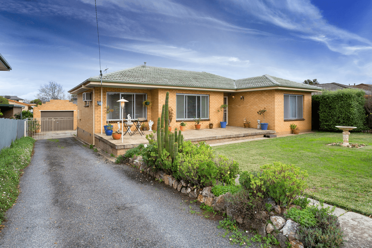 557 Cattlin Avenue, North Albury NSW 2640, North Albury - Image 1