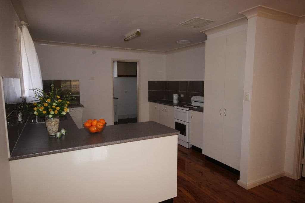 18 John Street, Tamworth NSW 2340, South Tamworth - Thumbnail 3