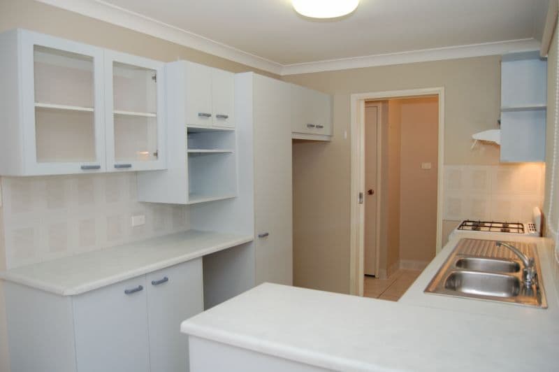 126   Short Street, BORONIA HEIGHTS QLD 4124, Boronia Heights - Thumbnail 2