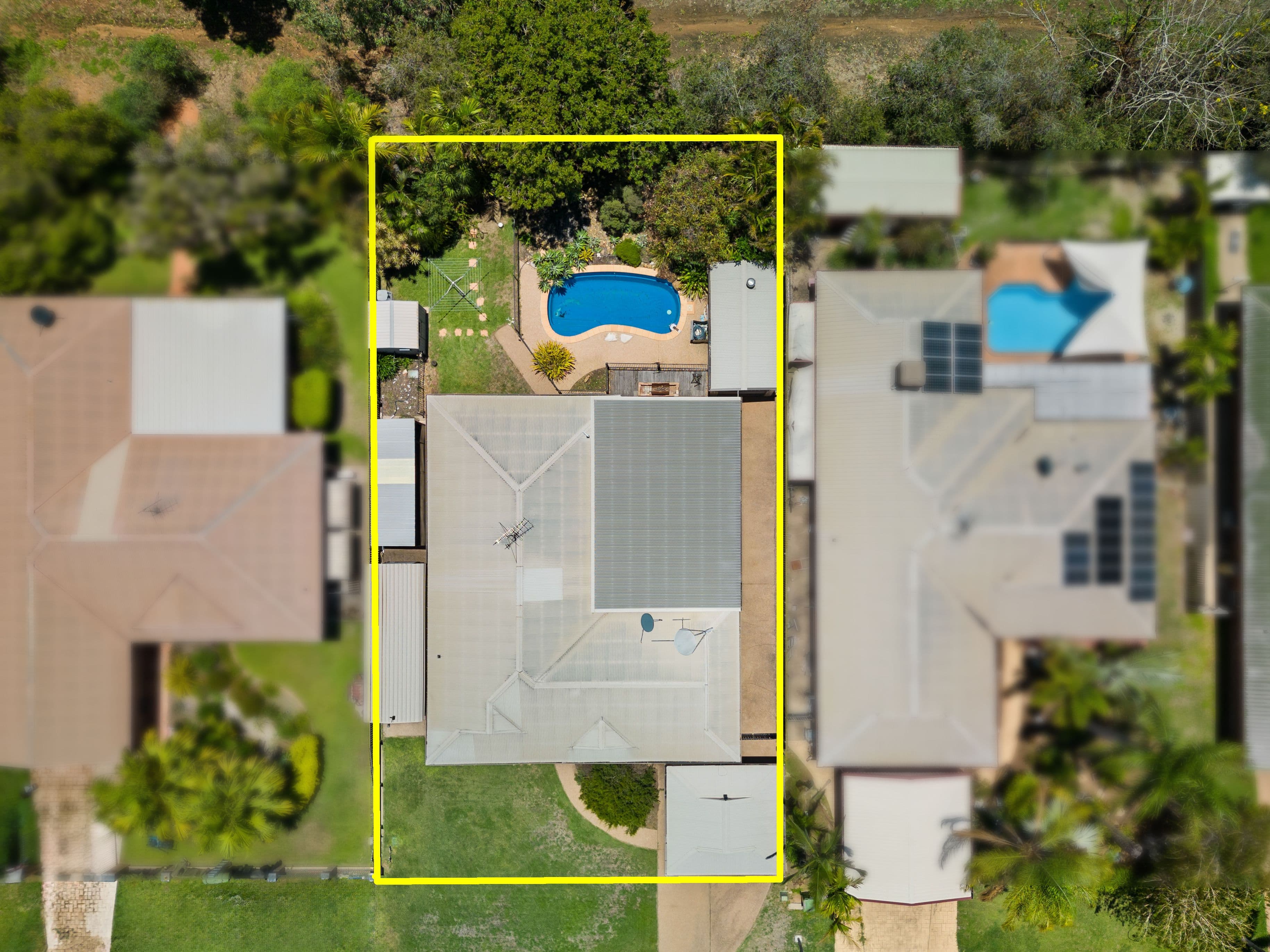 9 Staunton Street, Emerald QLD 4720, Emerald - Thumbnail 2