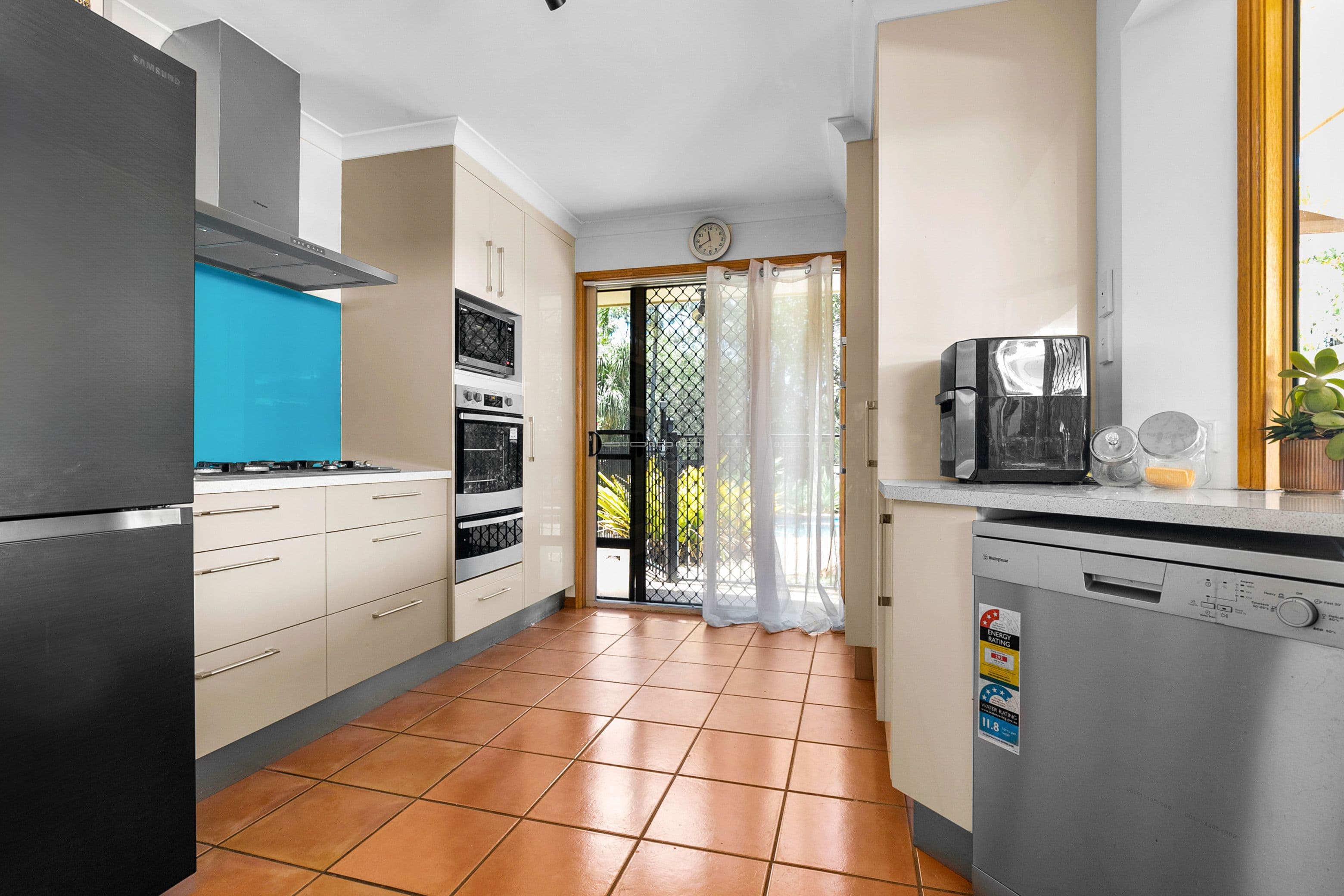 9 Staunton Street, Emerald QLD 4720, Emerald - Thumbnail 5
