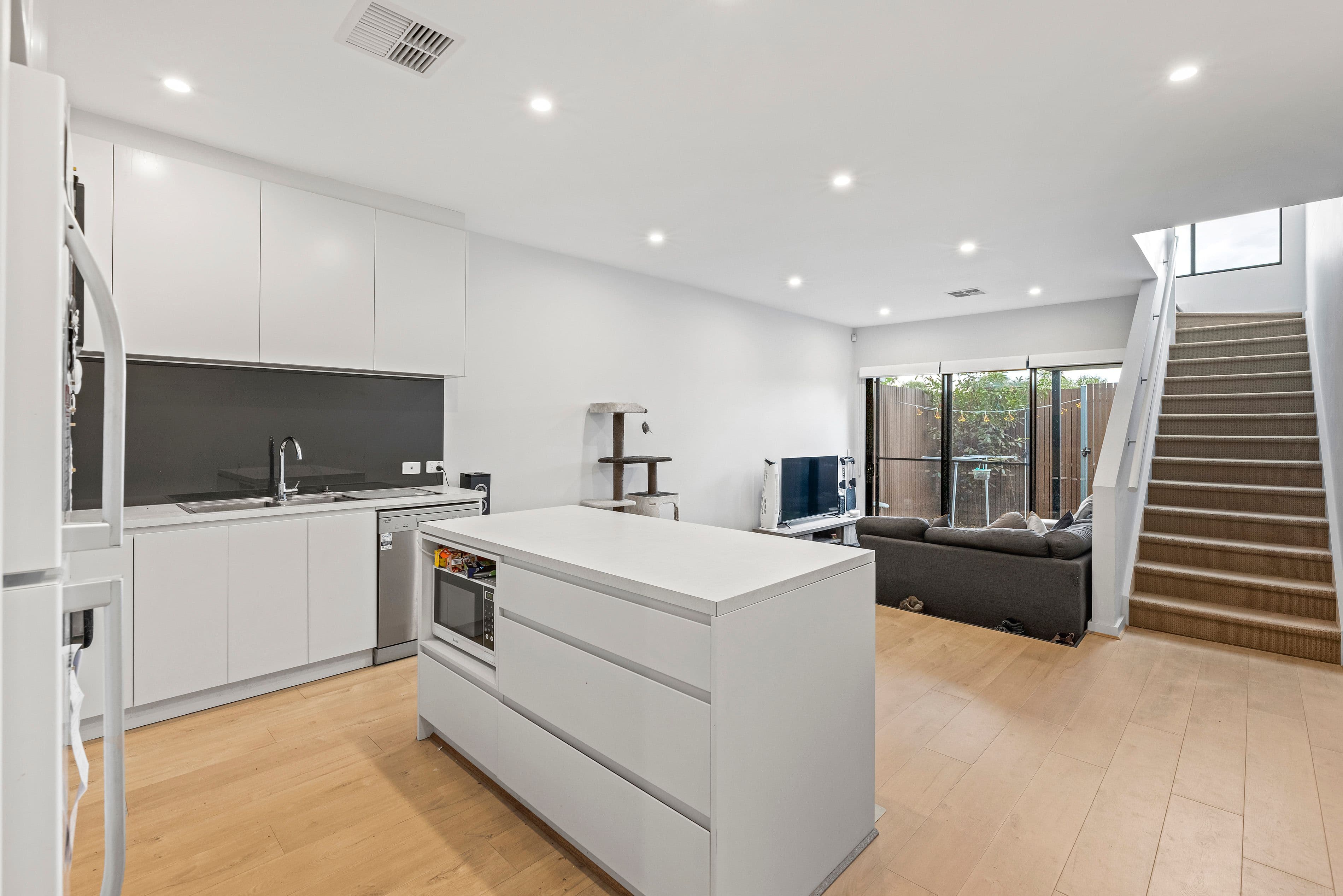 35 Banksia Street, West Lakes SA 5021, West Lakes - Thumbnail 5