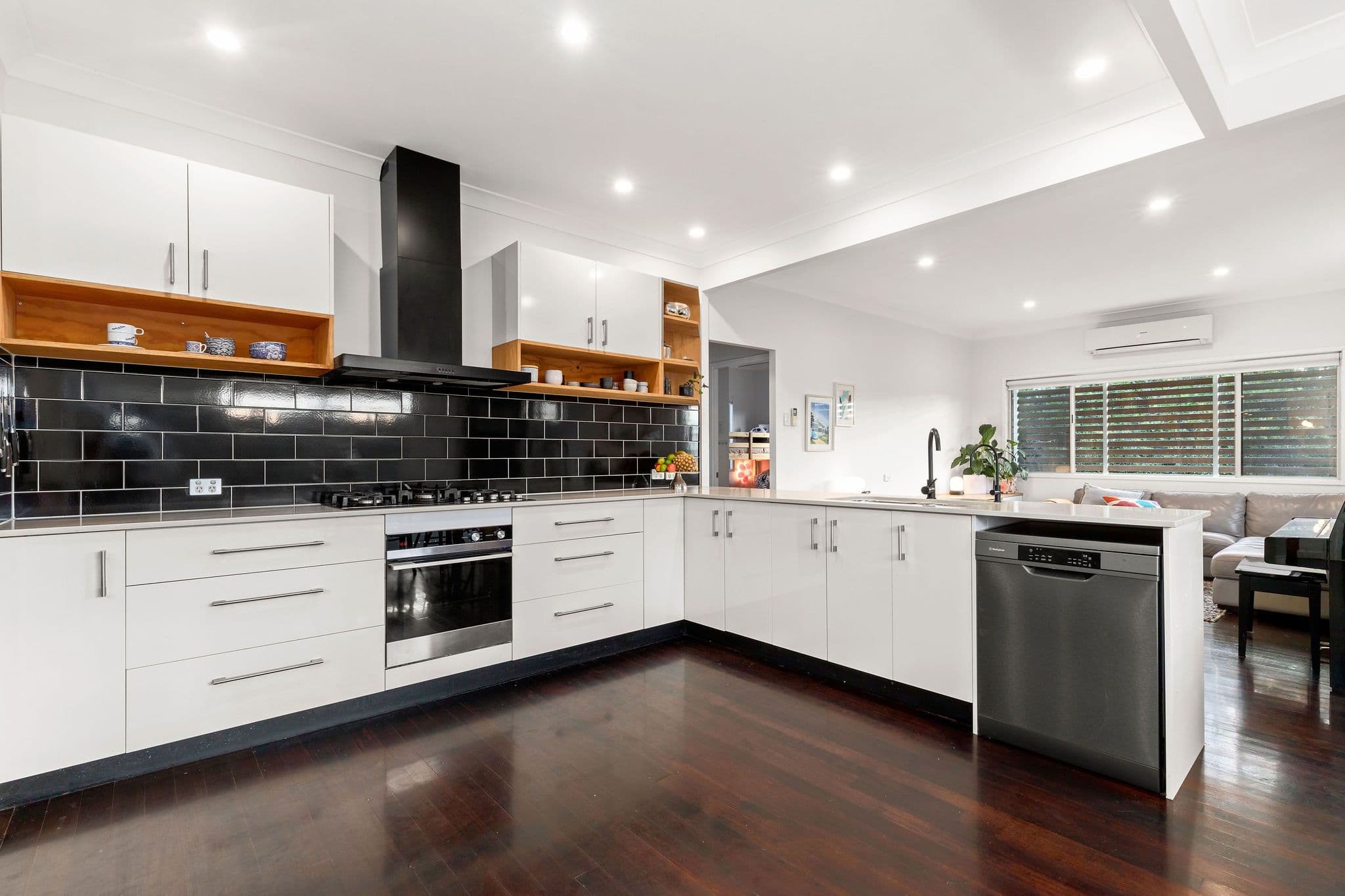 47 Ballantine Street, Chermside QLD 4032, Chermside - Thumbnail 3
