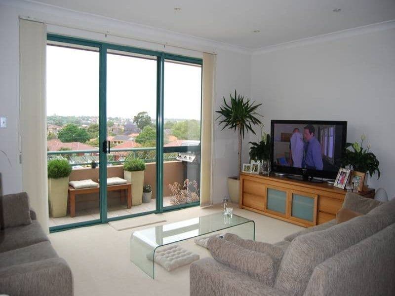 142/63A Barnstaple Road, Russell Lea - Image 1