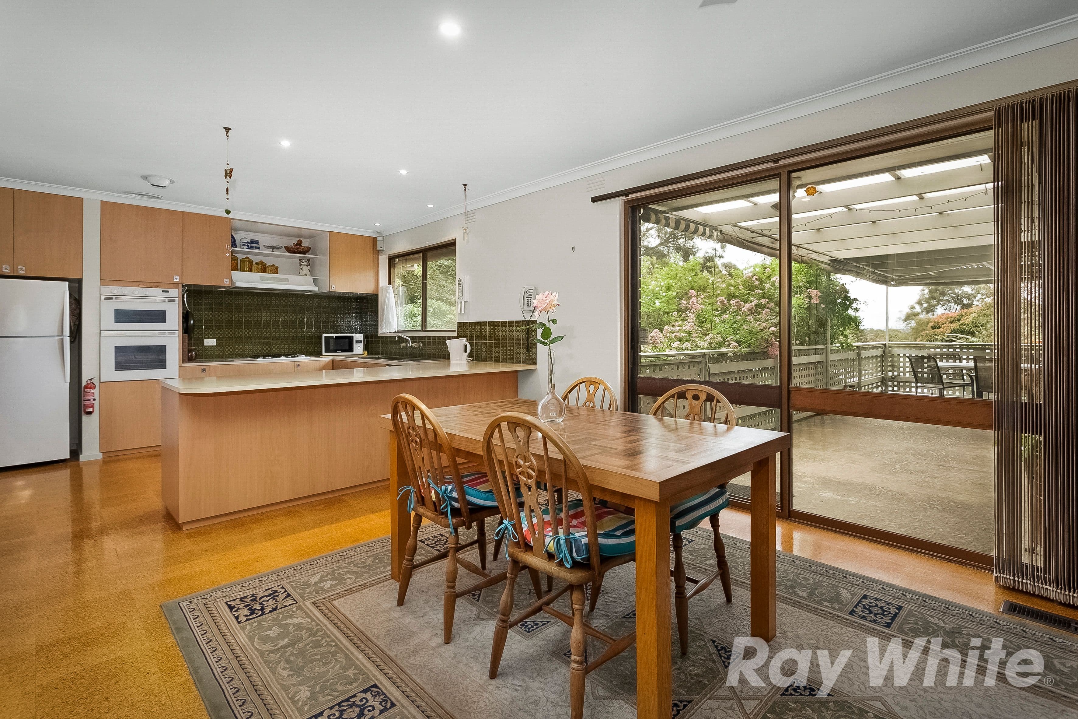 3 Greenbriar Avenue, Wheelers Hill VIC 3150, Wheelers Hill - Thumbnail 3