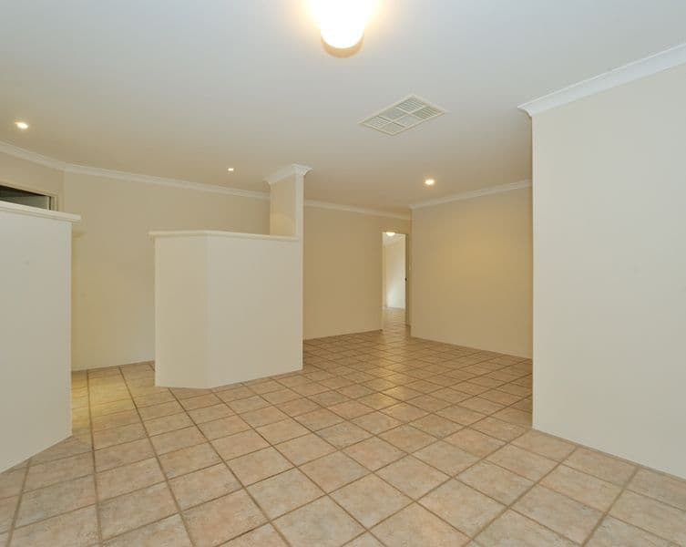 13 Limoges Elbow, PORT KENNEDY WA 6172, Port Kennedy - Thumbnail 8