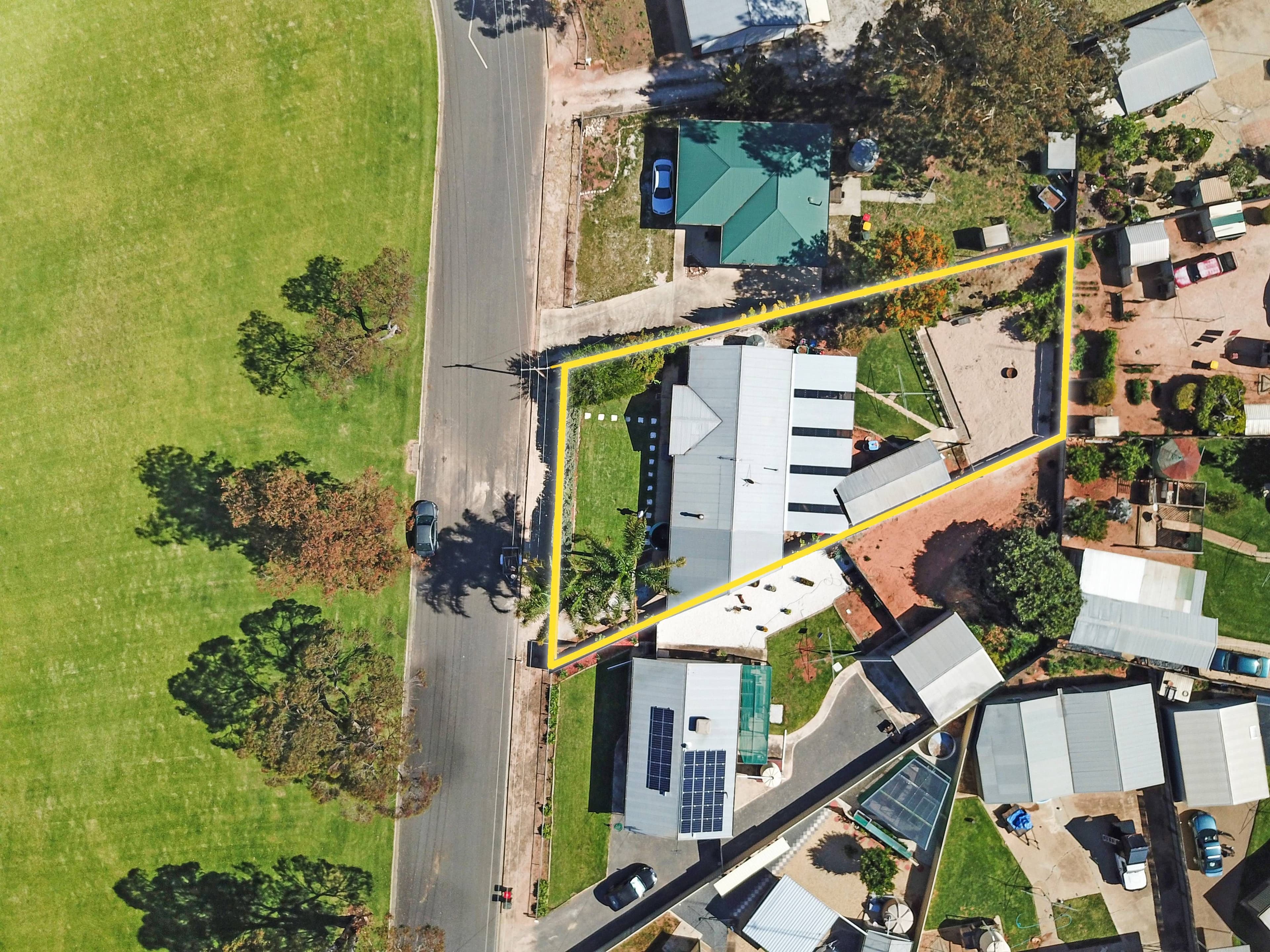 4 Wohling Street, Waikerie SA 5330, Waikerie - Thumbnail 3