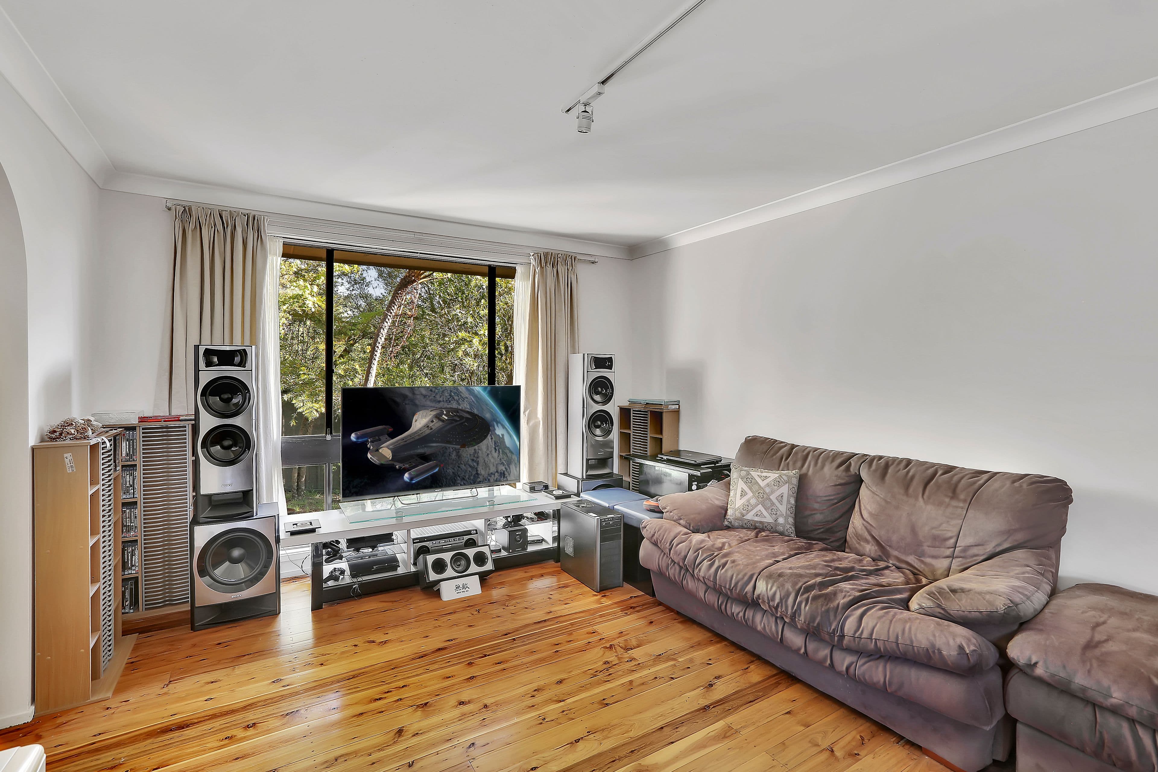 322-324 Katoomba Street, Katoomba NSW 2780, Katoomba - Thumbnail 2