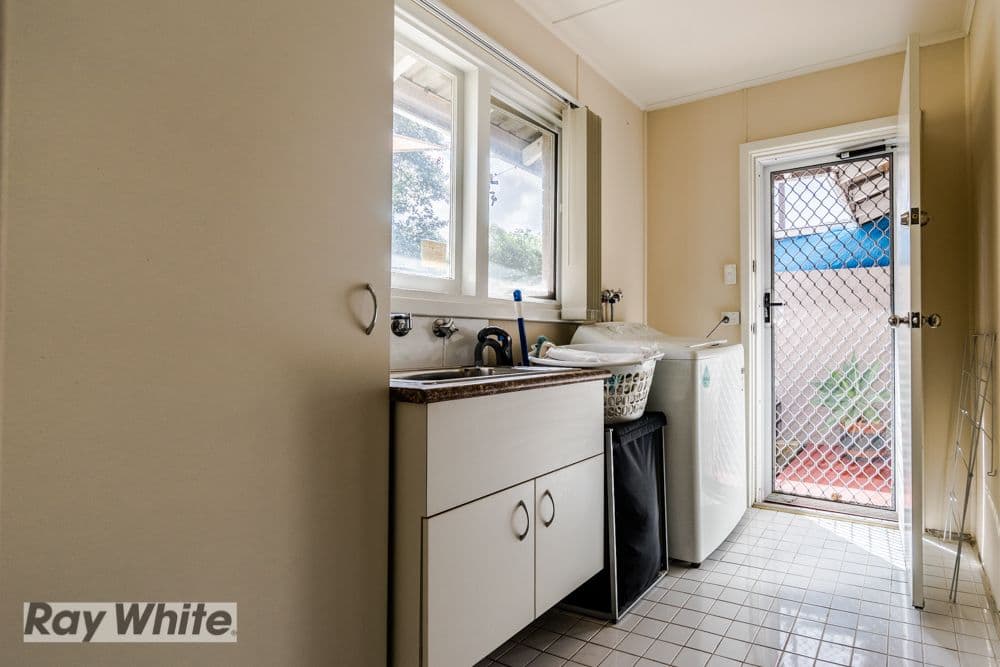 68a Salcott Road, Girrawheen WA 6064, Girrawheen - Thumbnail 7