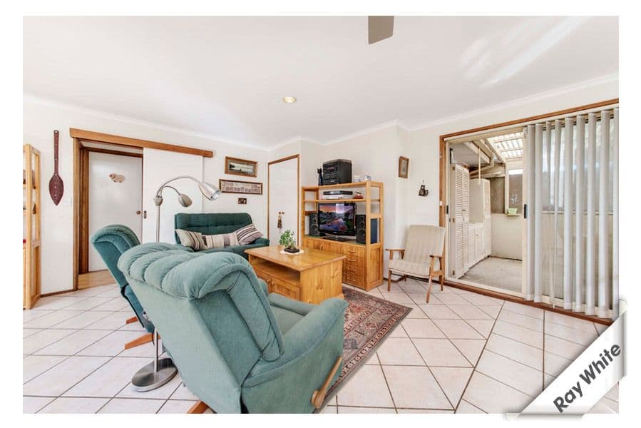 18 Derrington Crescent, Bonython ACT 2905, Bonython - Thumbnail 3