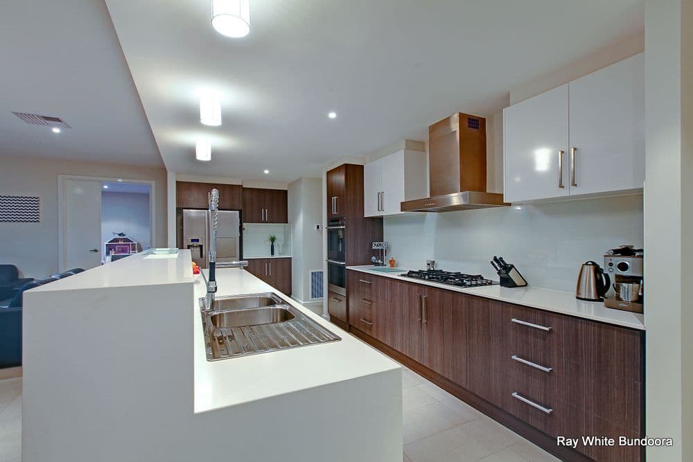 9 Brandon Crescent, BUNDOORA VIC 3083, Bundoora - Thumbnail 3