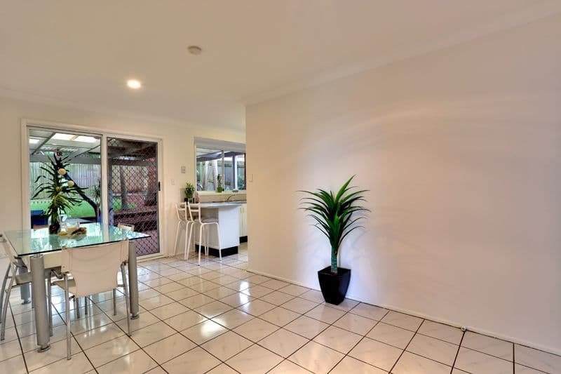 6 Walch Avenue, Bateau Bay NSW 2261, Bateau Bay - Thumbnail 4