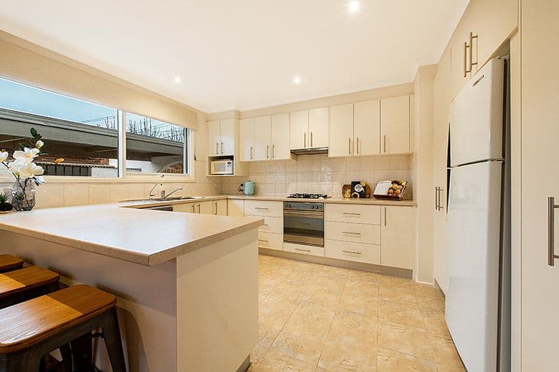 31 Jeanette Street, Bayswater VIC 3153, Bayswater - Thumbnail 2