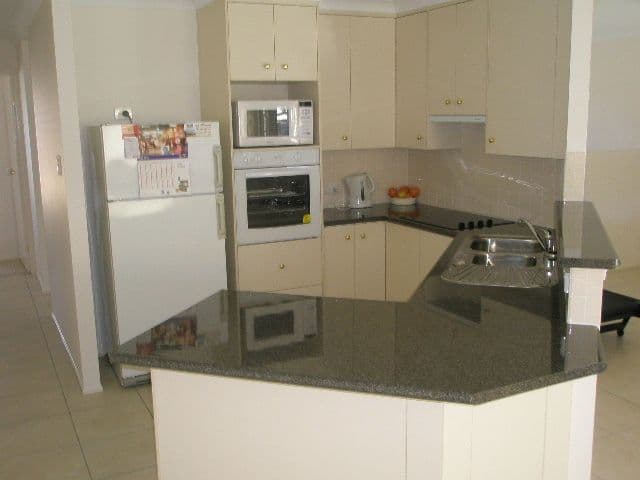 11 McLean, PITTSWORTH QLD 4356, Pittsworth - Thumbnail 2