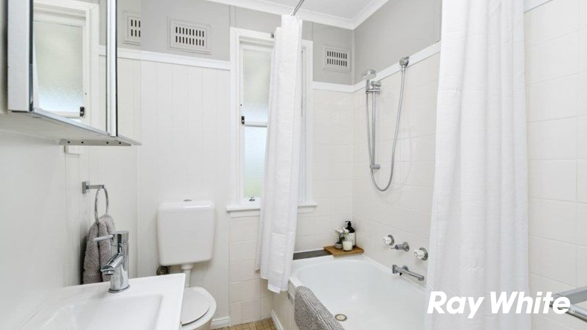 11 McQuade Avenue, South Windsor NSW 2756, South Windsor - Thumbnail 8