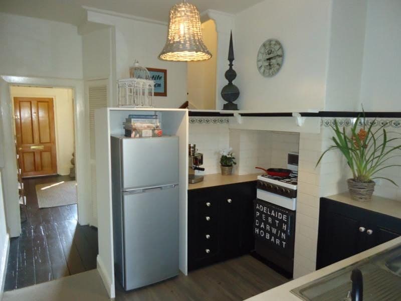 6 Coronation Street, GEELONG WEST VIC 3218, Geelong West - Thumbnail 3