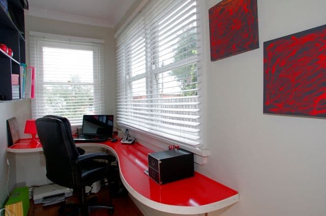 18 Walsh Grove, NORTH GEELONG VIC 3215, North Geelong - Thumbnail 8