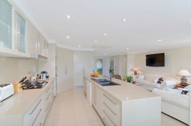 23 Acron Street, ELANORA QLD 4221, Elanora - Thumbnail 2