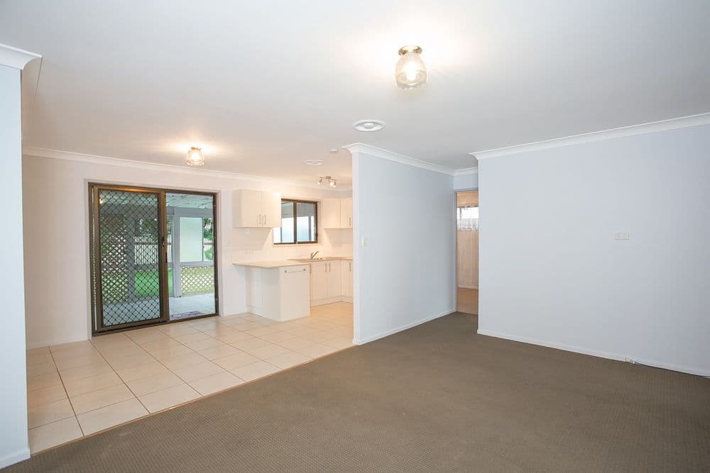 4 Oxford Street, ROTHWELL QLD 4022, Rothwell - Thumbnail 3