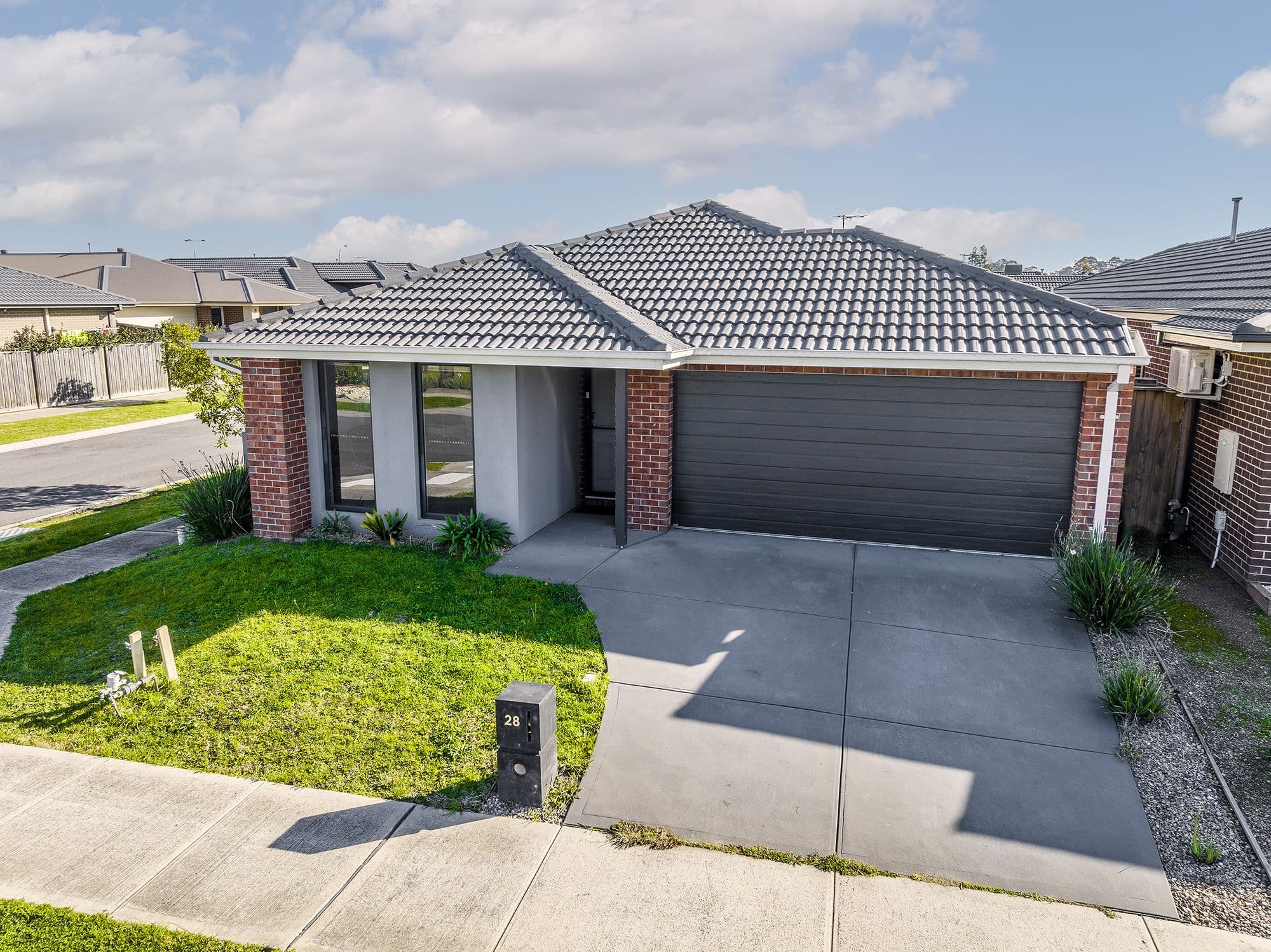 28 Cherrington Avenue, Officer VIC 3809, Officer - Image 1