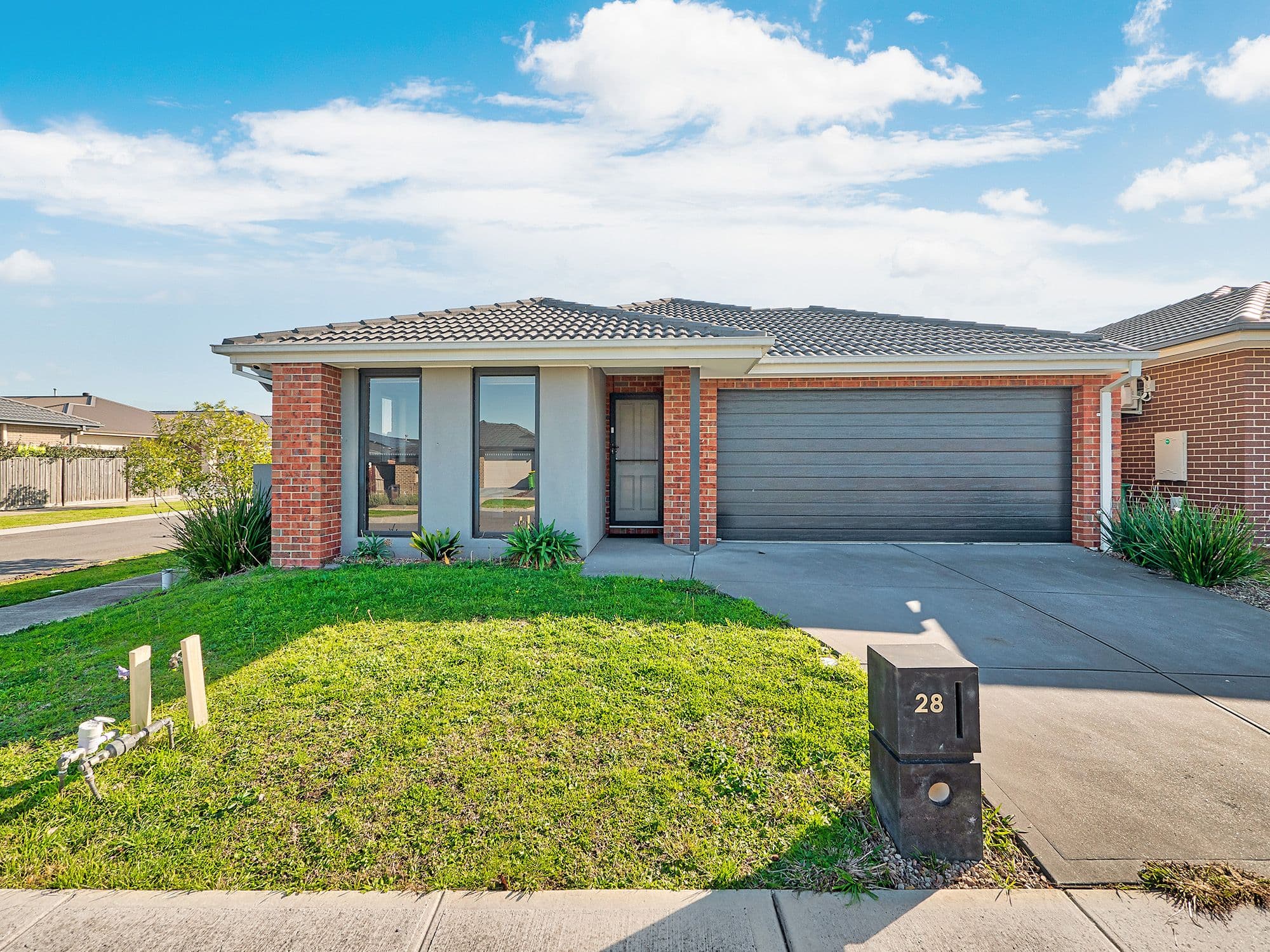 28 Cherrington Avenue, Officer VIC 3809, Officer - Thumbnail 2