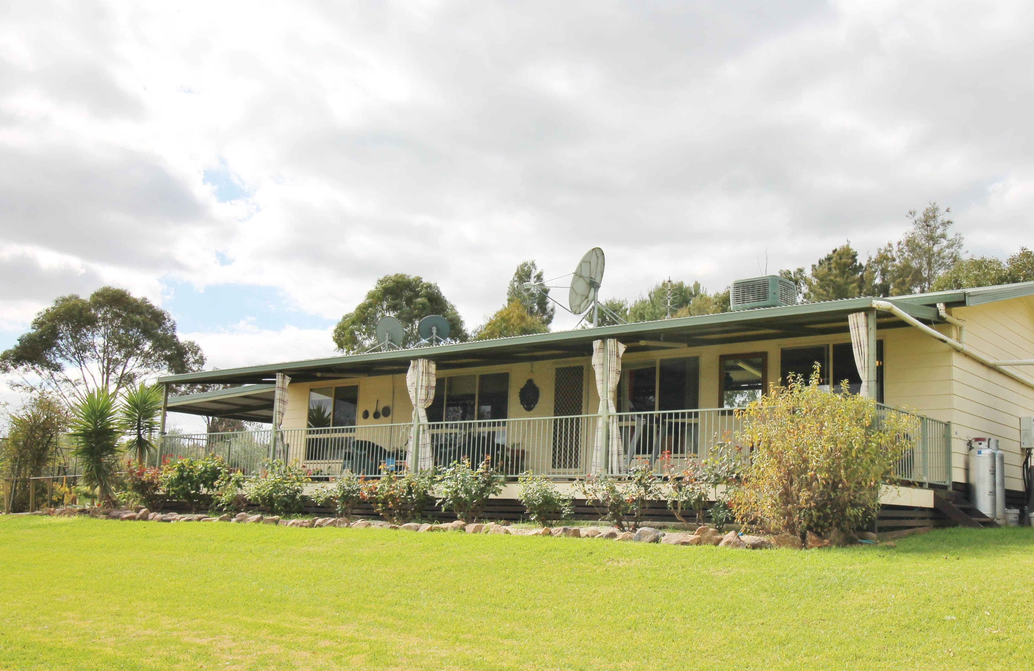 219 Pattersons Lane, Young NSW 2594, Young - Thumbnail 8