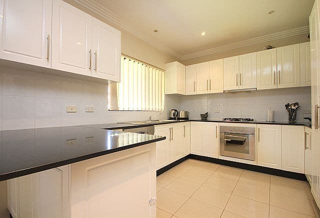 23 Kurrajong Avenue, Georges Hall NSW 2198, Georges Hall - Thumbnail 3