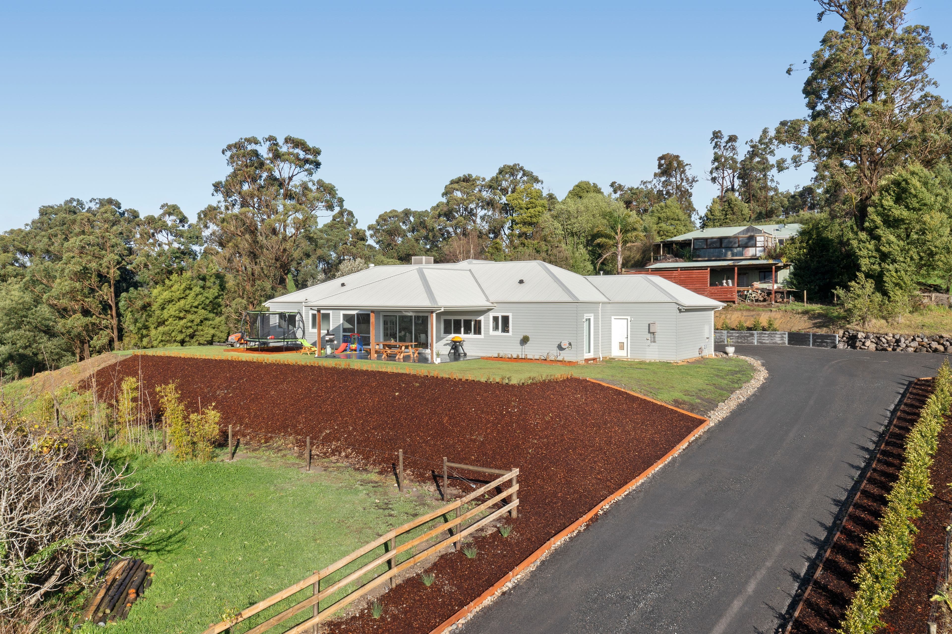 9 Cullen Place, Cockatoo VIC 3781, Cockatoo - Thumbnail 3