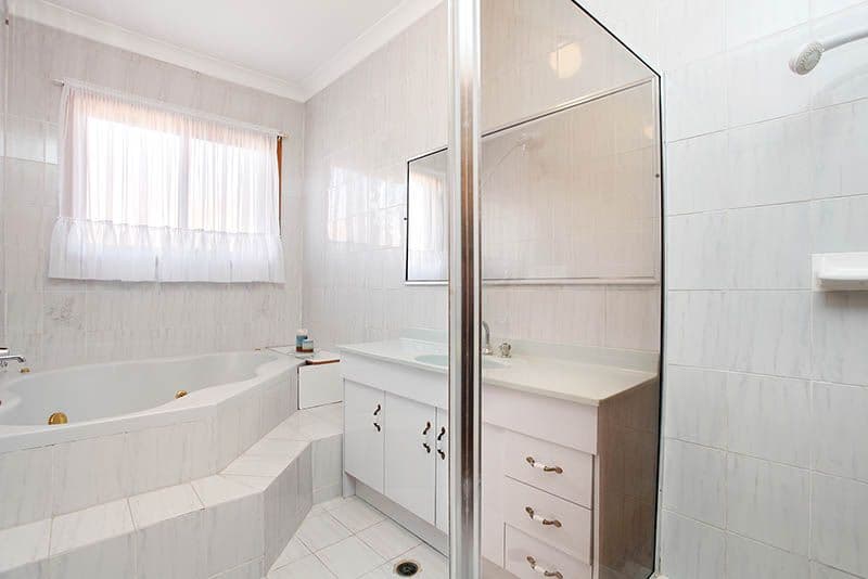 36 Runcorn Street, ST JOHNS PARK NSW 2176, St Johns Park - Thumbnail 8