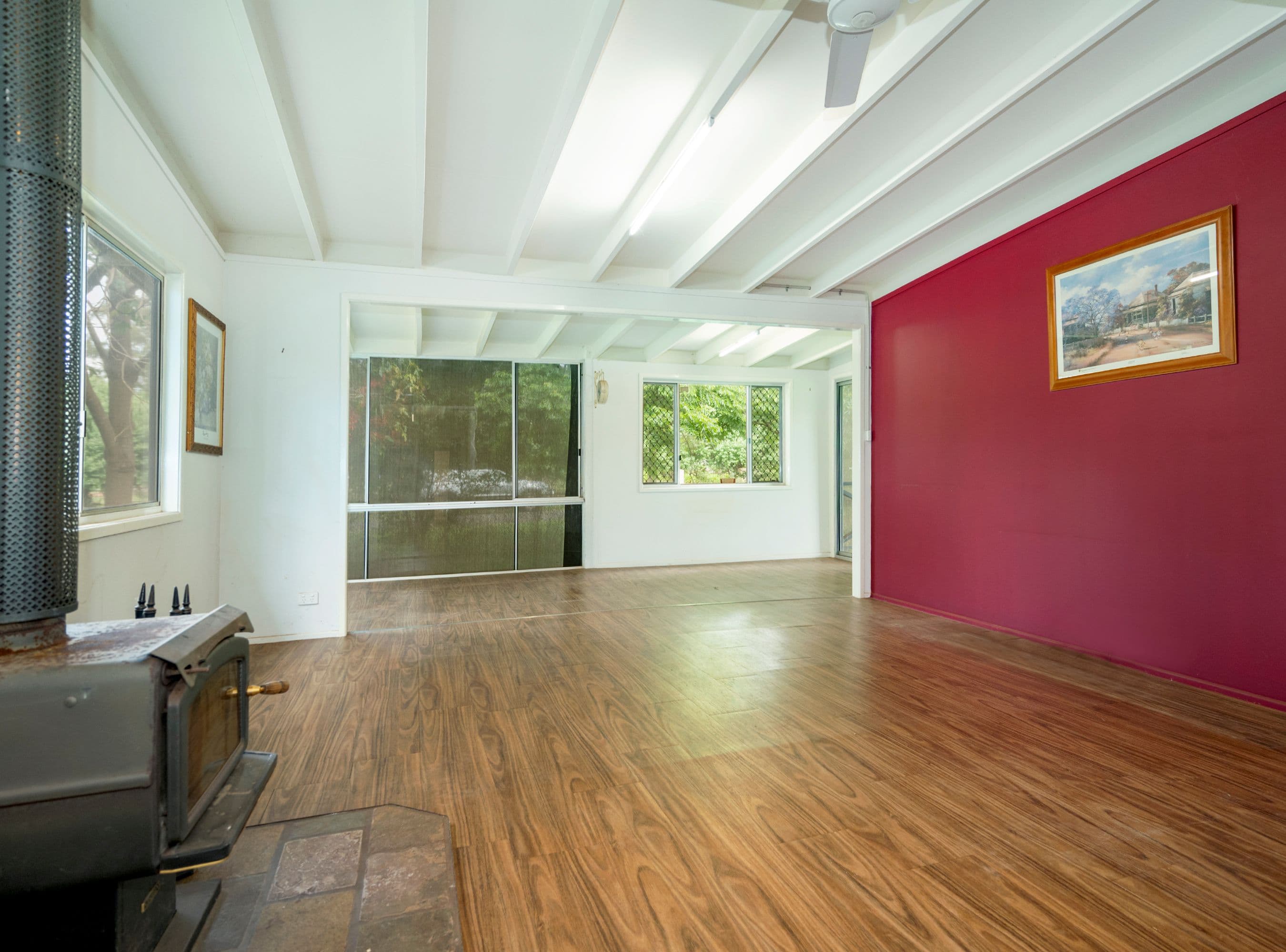 97 Sladden Road, Yarrawarrah, Yarrawarrah - Thumbnail 2