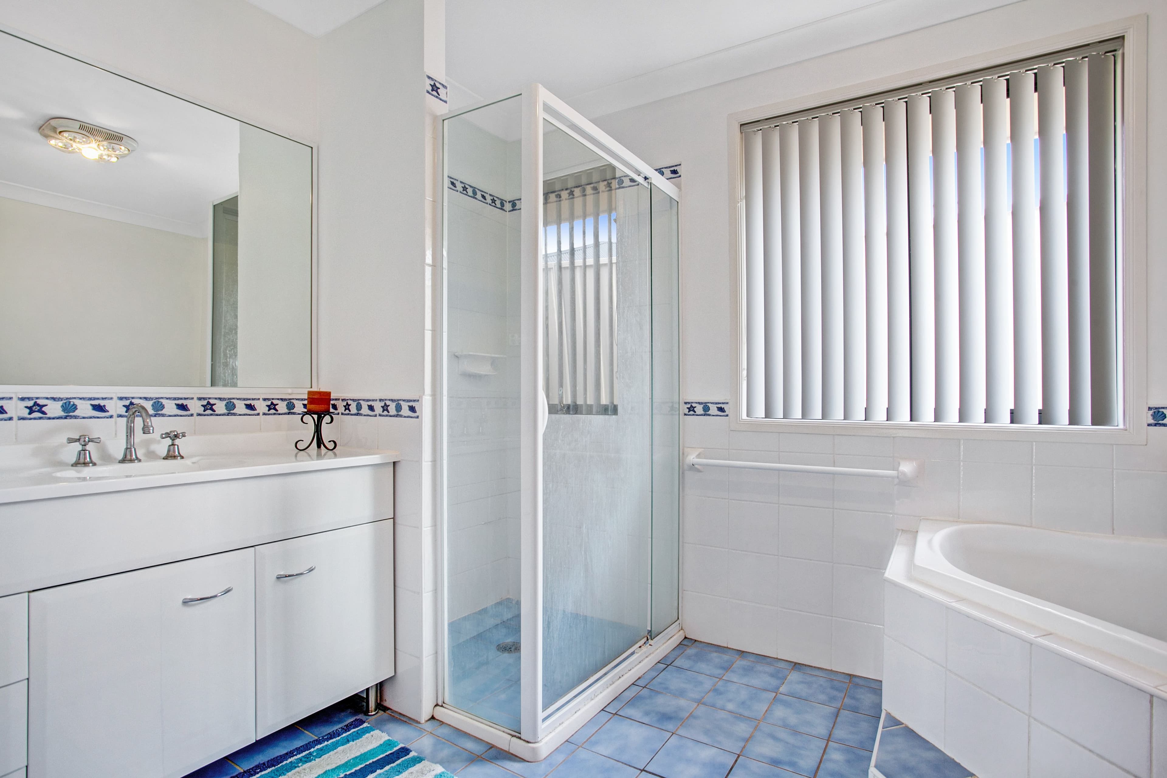 16 Tipperary Drive, Ashtonfield - Thumbnail 8