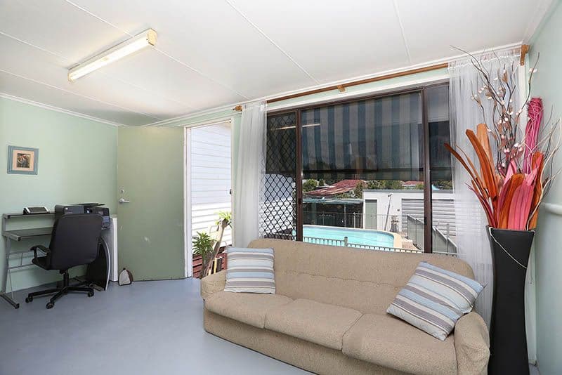 9 Matthews Street, Carramar - Thumbnail 5