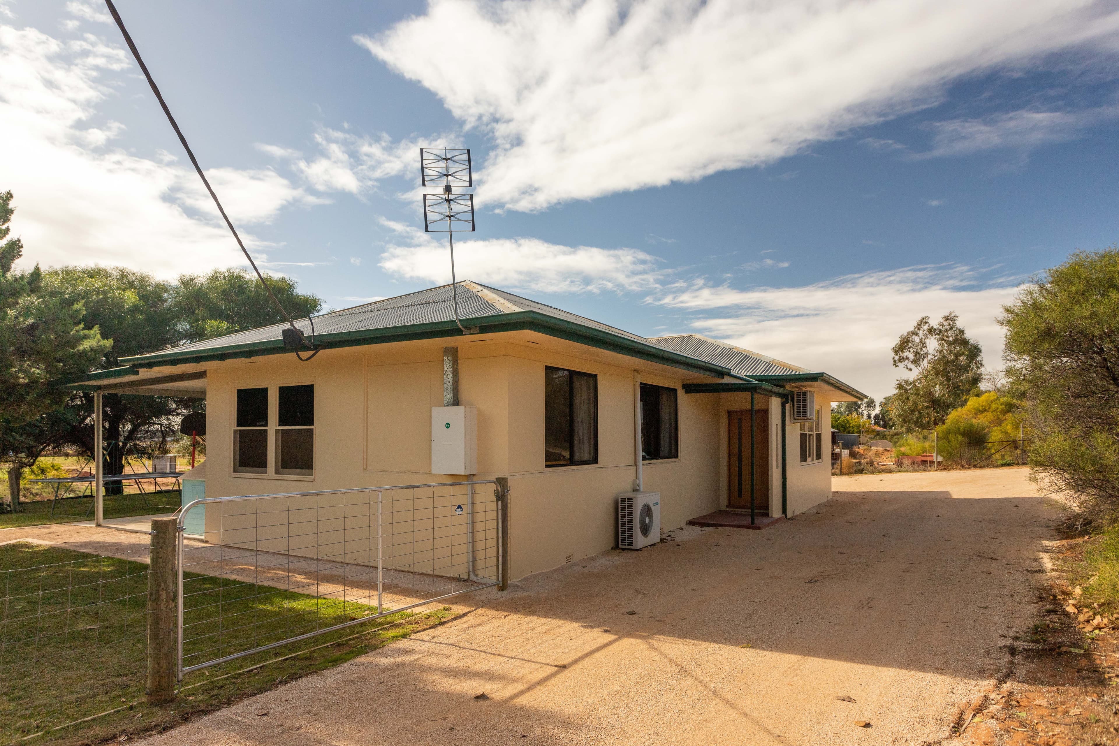225 Alamein Avenue, Loxton North SA 5333, Loxton North - Thumbnail 3