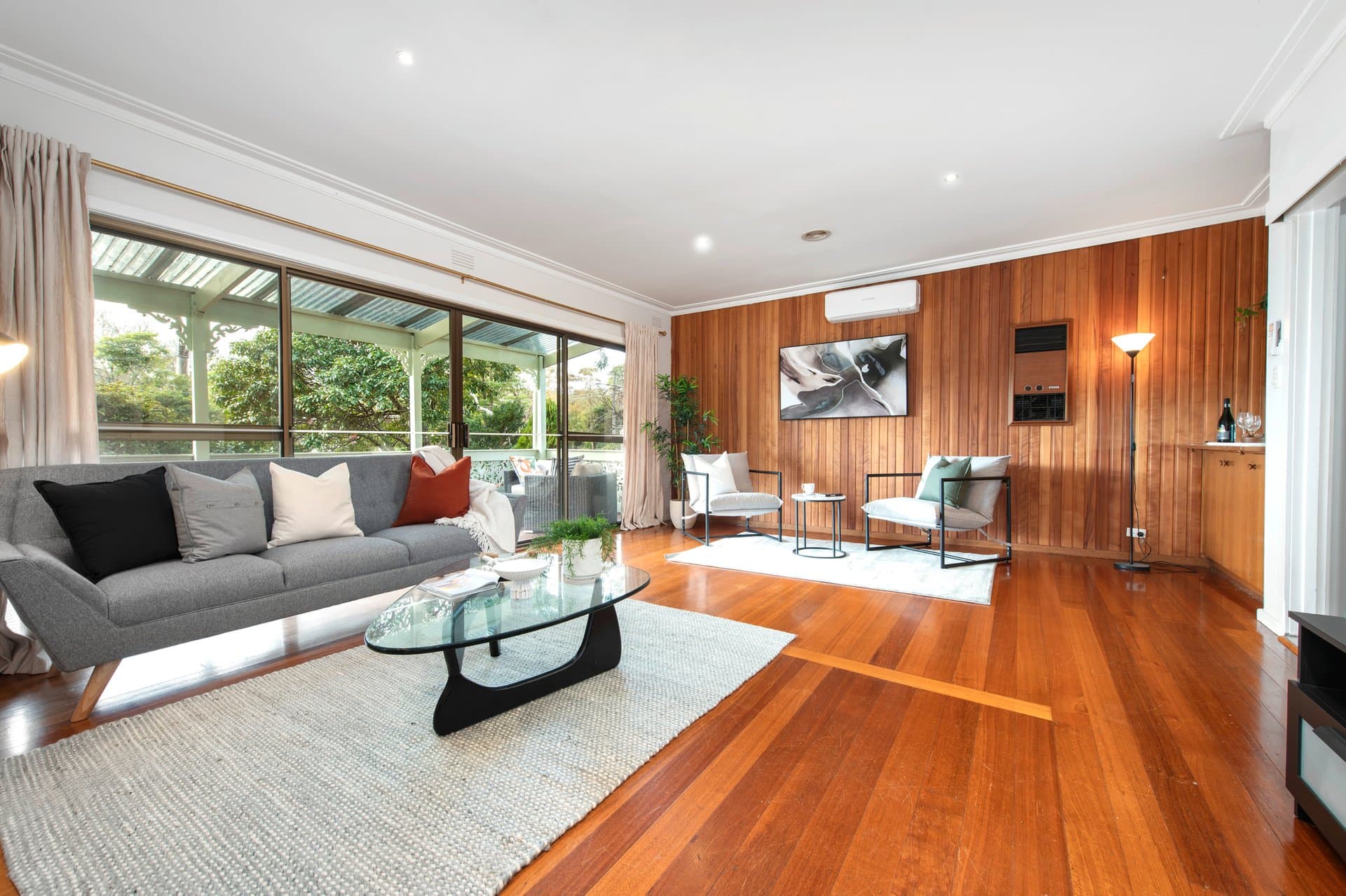 6 Rosalind Crescent, Blackburn - Thumbnail 2