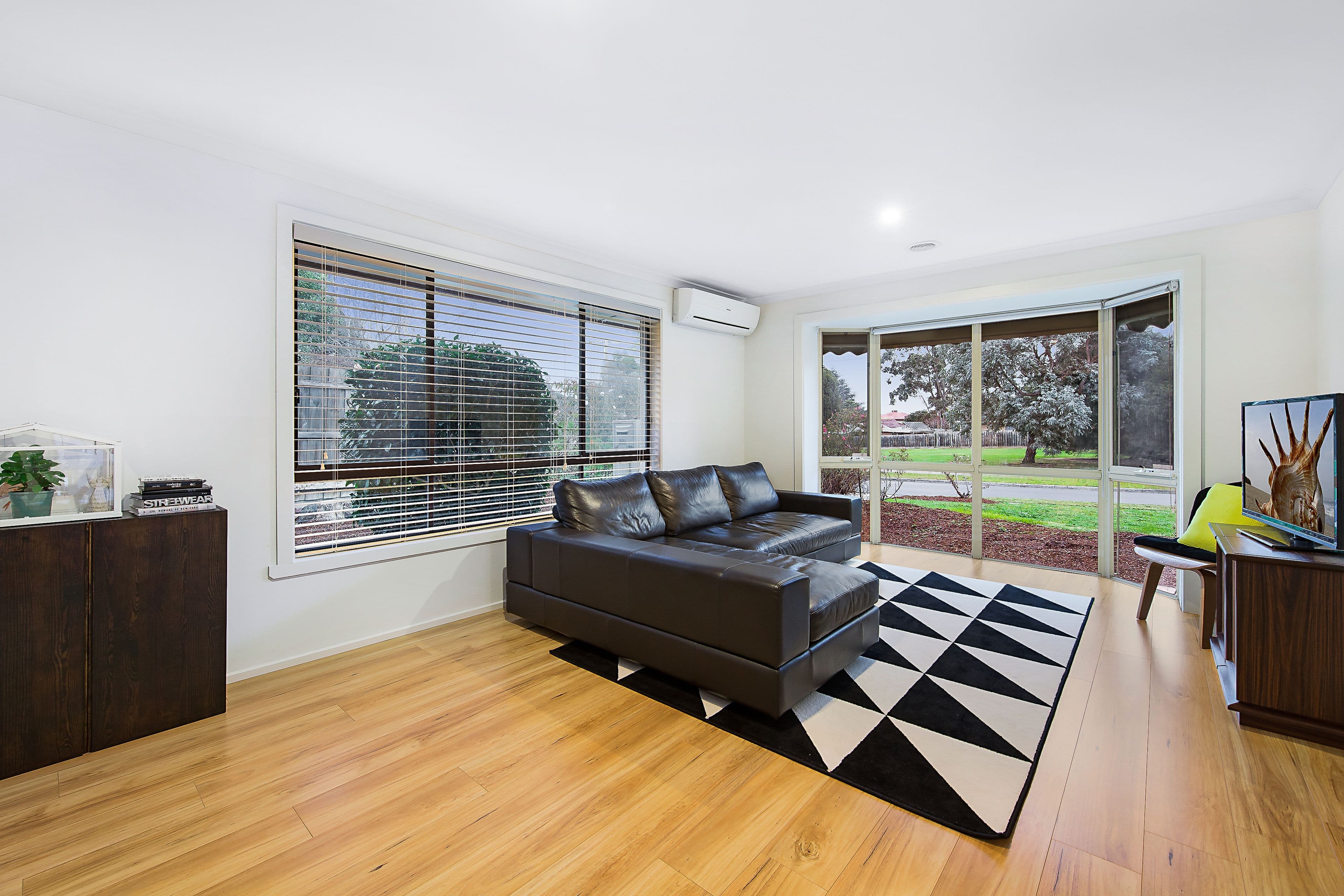6 Ainslie Drive, Wheelers Hill VIC 3150, Wheelers Hill - Thumbnail 3
